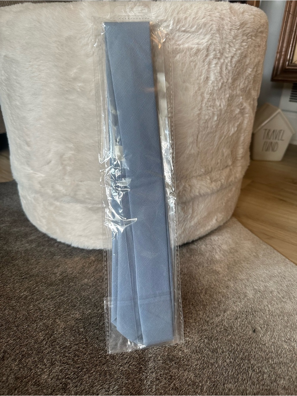 Light Blue Men's Tie — Classic Solid Tie for Formal Wear
